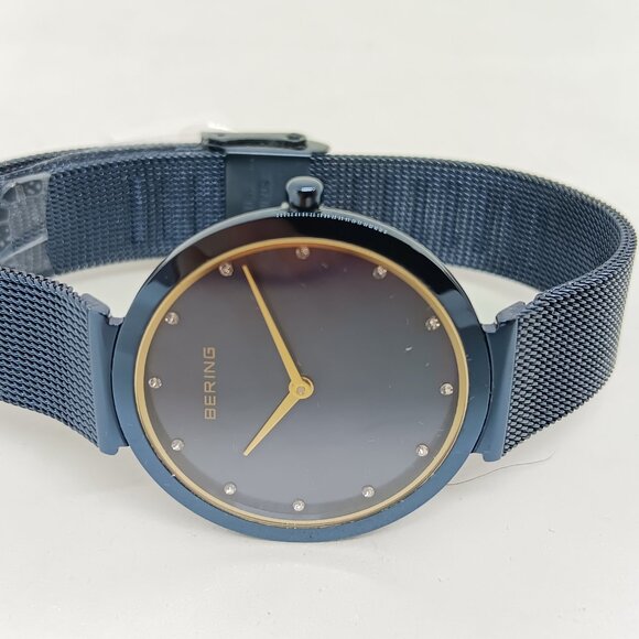 Bering Classic 18132-399 Women's 32mm Crystal Accent Blue MOP Dial Watch NWT - Picture 9 of 11